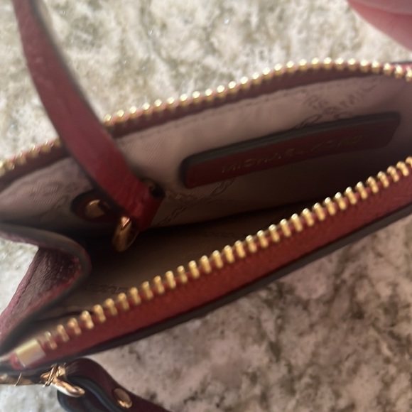 Michael Kors Jet Set Coin Purse / ID holder/ Wristlet - Picture 5 of 7